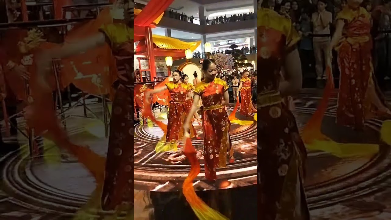 Lunar Acrobatic Show