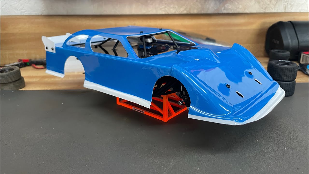 Unboxing a 1RC Racing 1/18 Late Model
