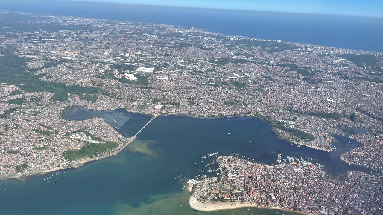Sobrevoando Salvador-BA