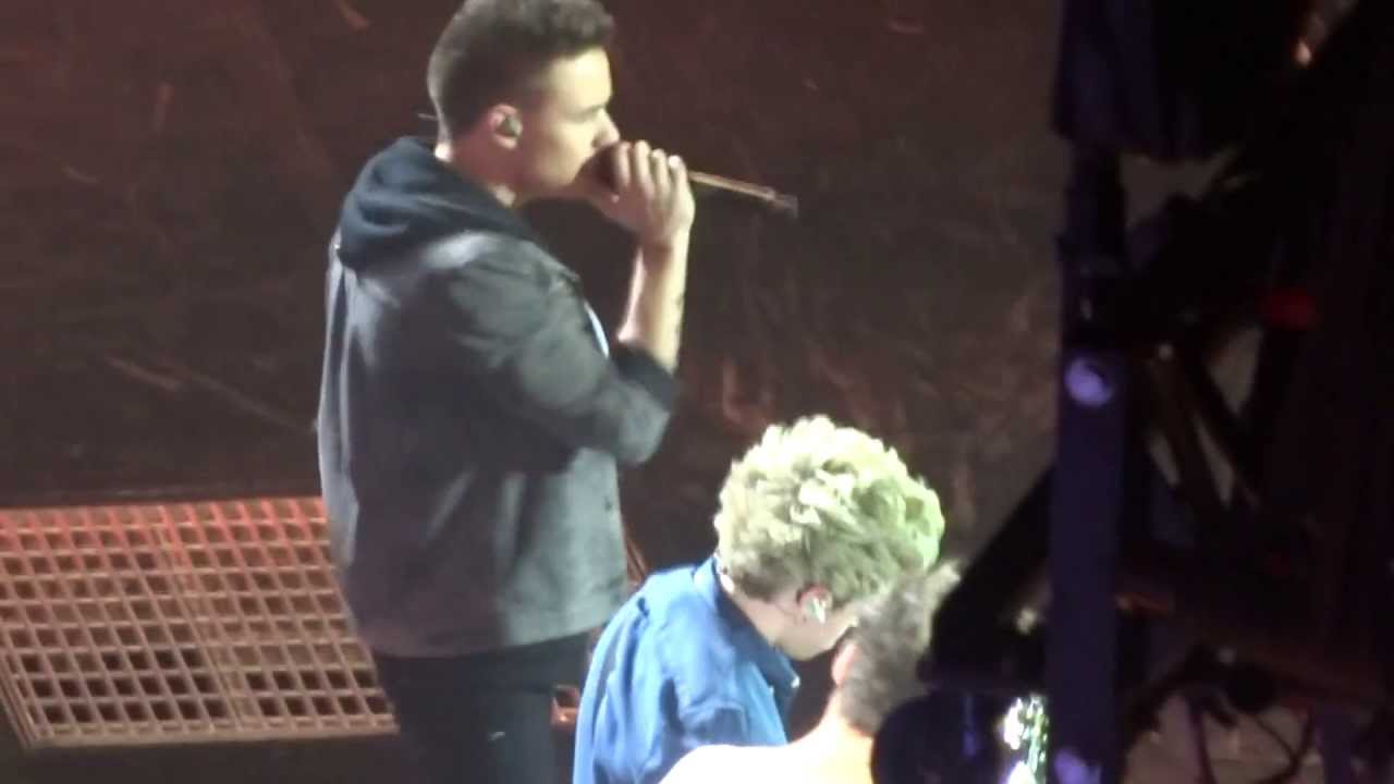 Teenage Dirtbag, One Direction - Amsterdam Ziggo Dome, 3 May 2013, TMH Tour