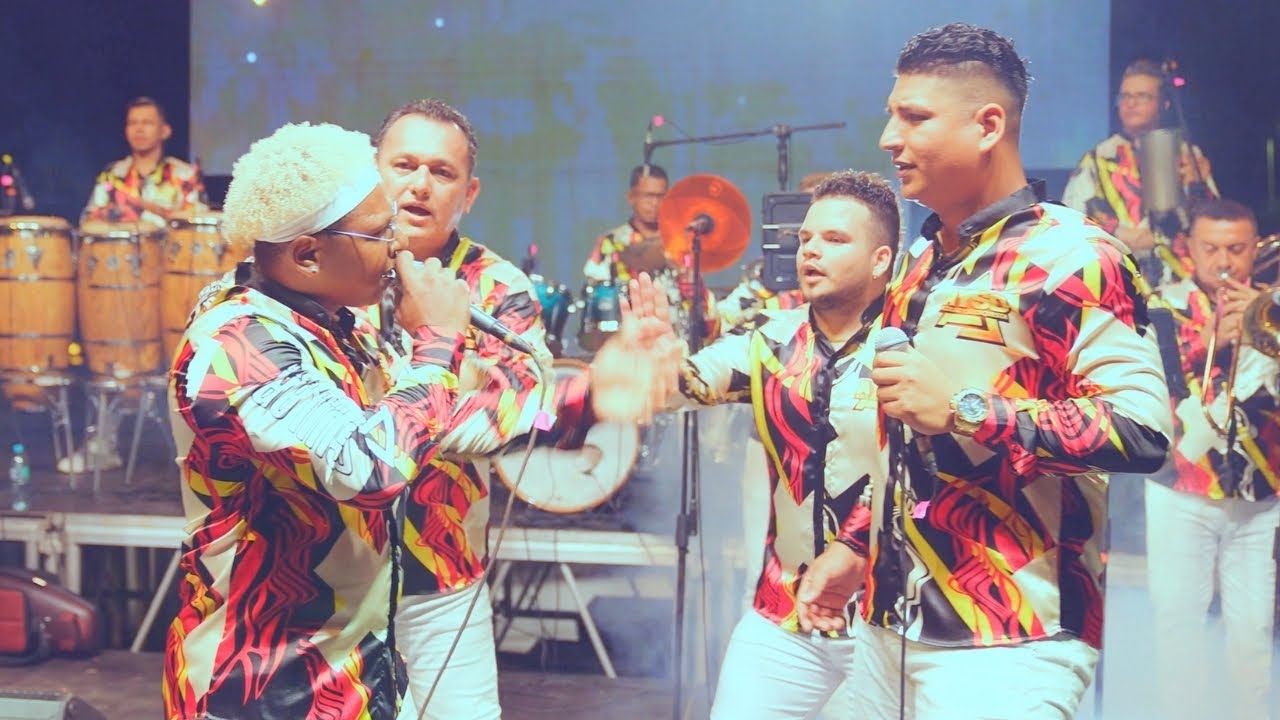 MIX AGUILAR NUEVE Y QUINCE / CIEGO DE AMOR SHOW AYSO  2025 LIVE