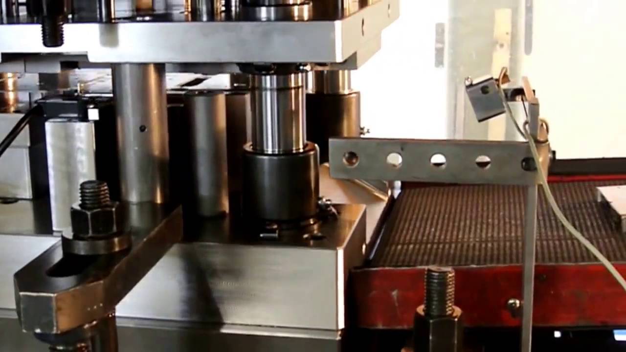 Soğuk &Ccedil;elik Sac D&ouml;vme Şekillendirme Presi 250 Ton - FPM Group - Dimas Makine