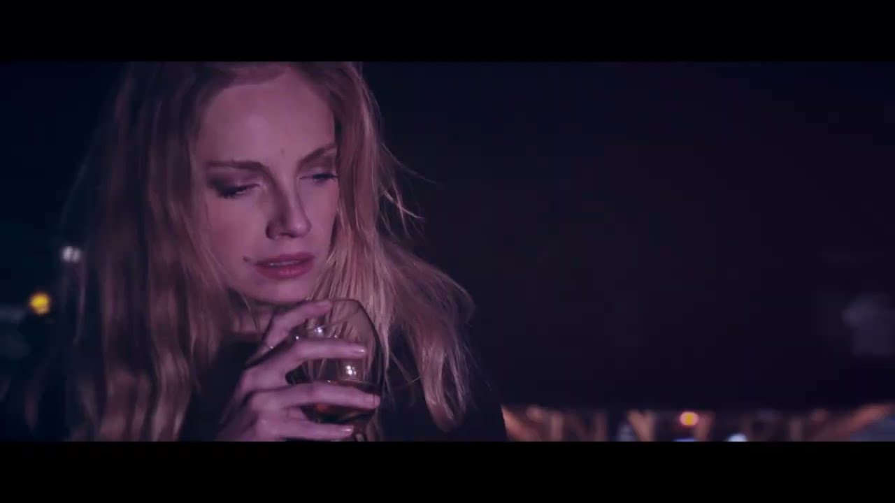 Maison Julie feat. Joy Amelie - I caught a falling star - (Official Video)