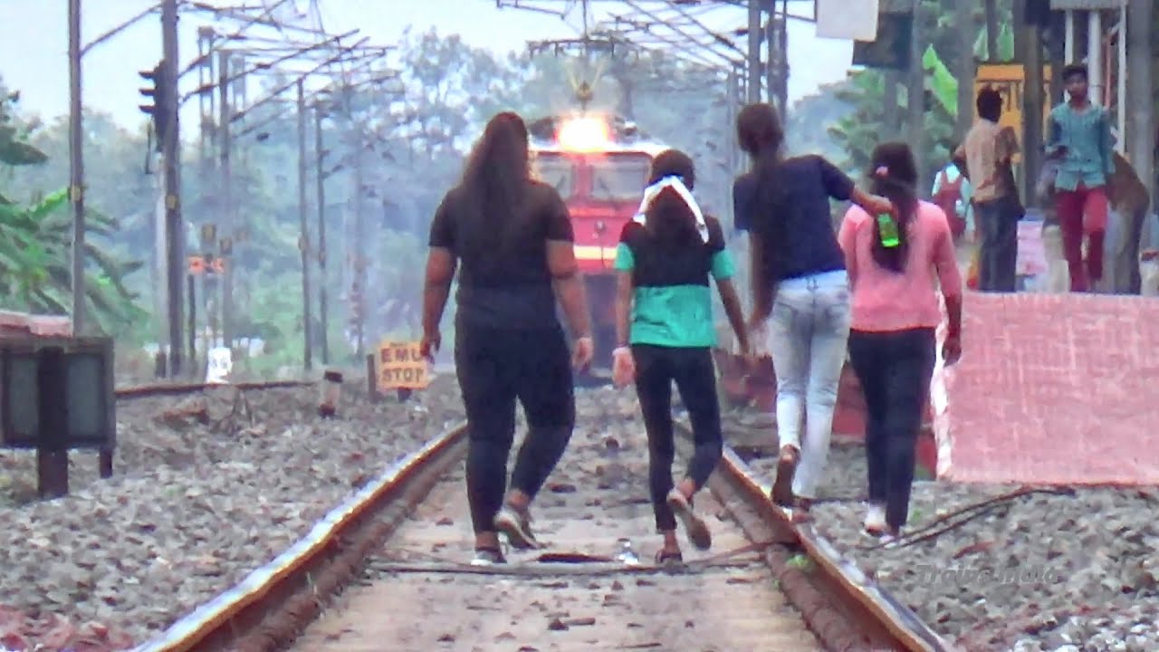 Daily running Howrah-Azimganj Expess Train (Howrah to Azimganj)