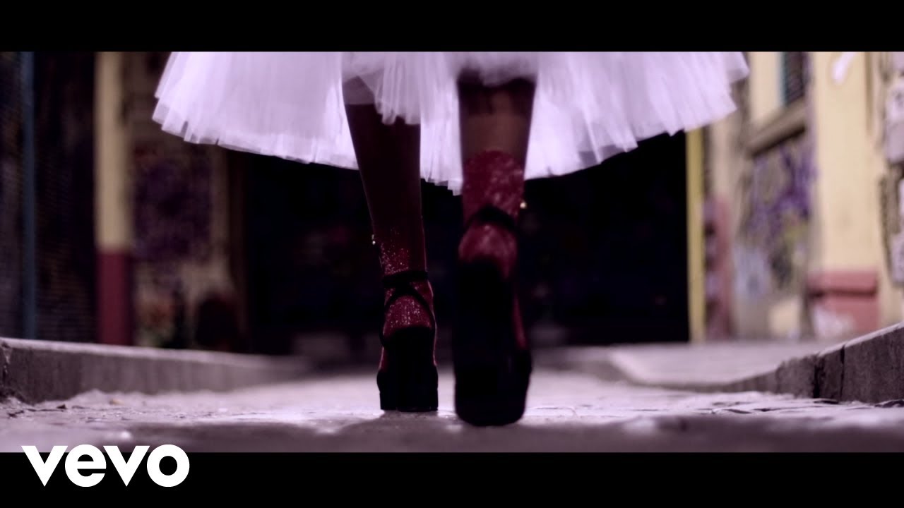 Ian Ikon - Manhattan Queen (Official Video) ft. Maria Zlatani