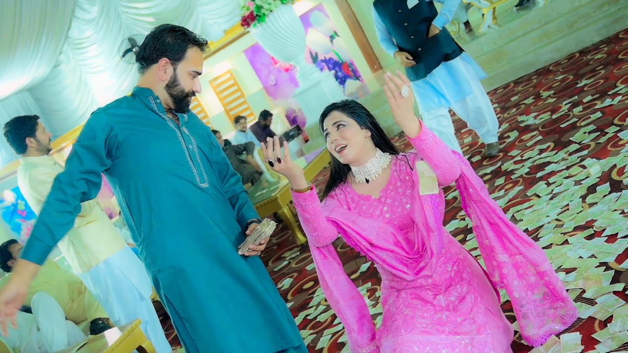 Dhola Mariya Watta Chukawan ( Mehak Malik ) New Dance Performance #Shaheenstudio