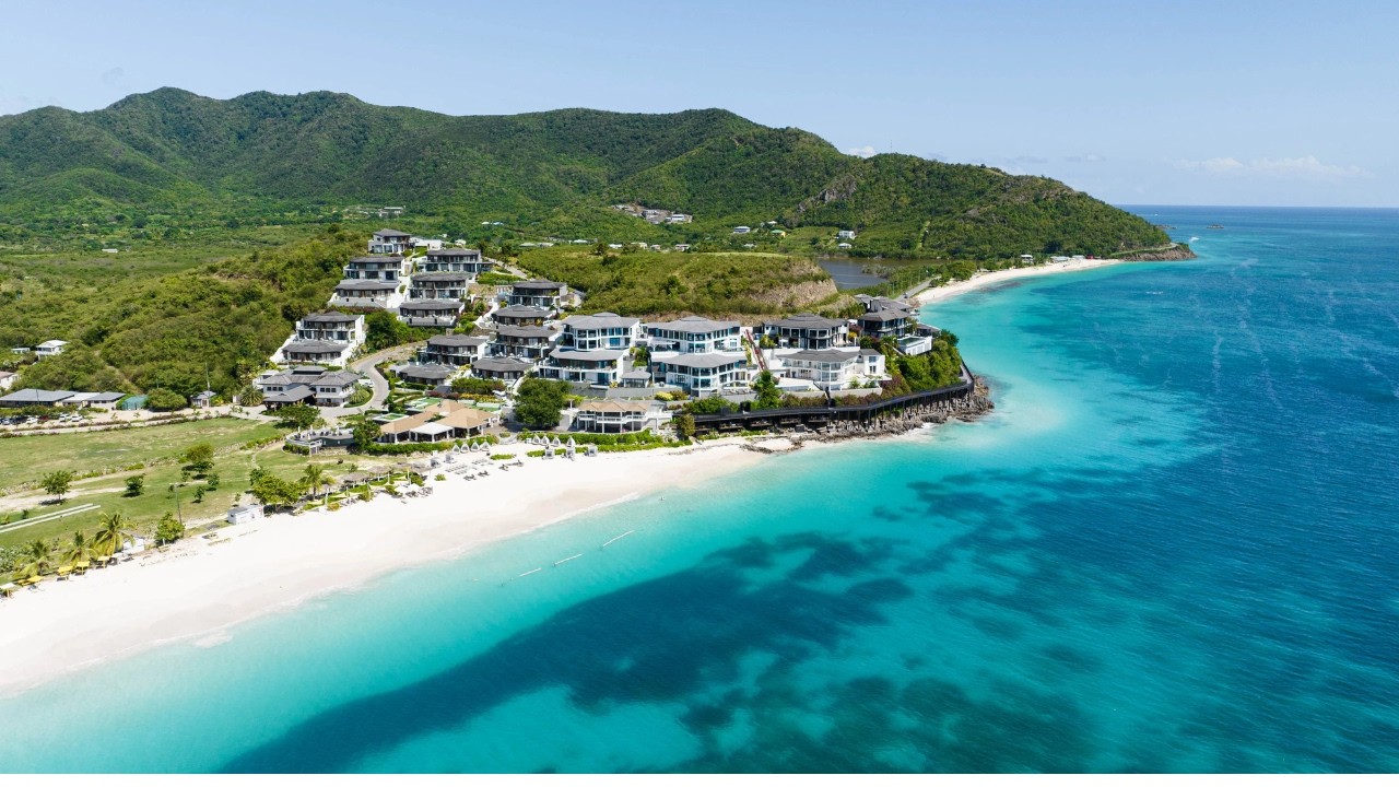 Inside Antigua & Barbuda 💰 Caribbean Billionaire Paradise & Hidden Opportunities