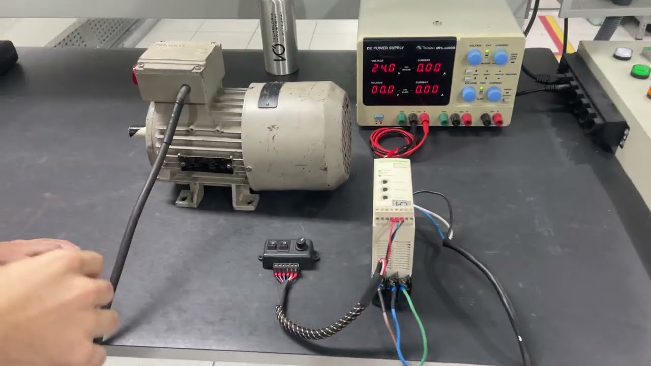 Teste Soft Starter SCHNEIDER ATS01 32A  Orçamento: 7383  NDS: 8874