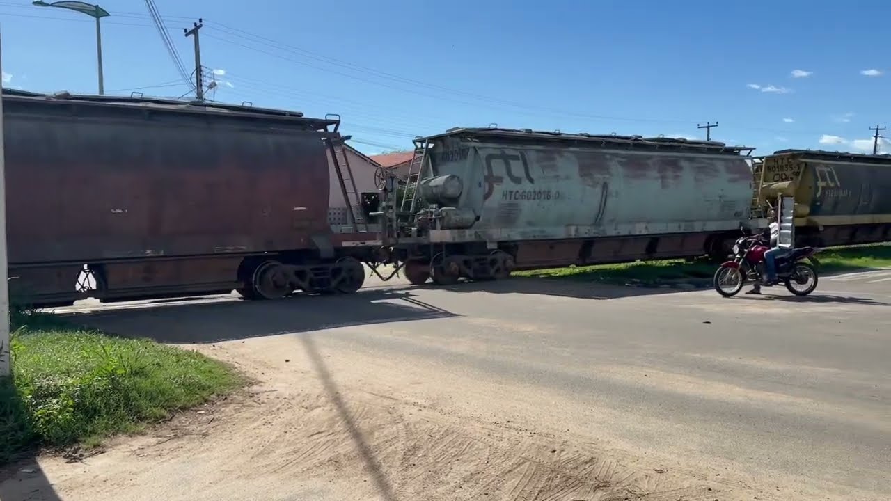 TREM PASSANDO NO DISTRITO DE SUCESSO - TAMBORIL CEARÁ