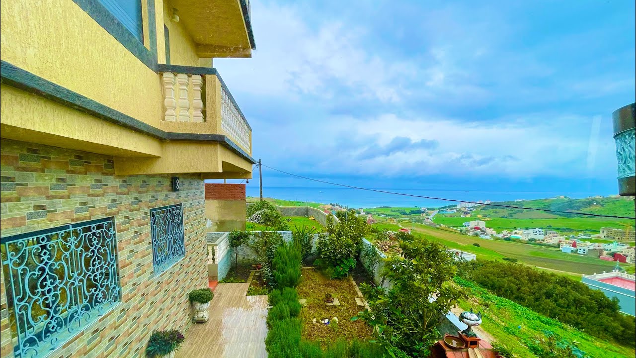 عاجل 🚨فيلا رائعة 😍محفضة كتباع بفراشها 💥مطلة على البحر اطلالة بانورامية0703640826الديكي طنجة
