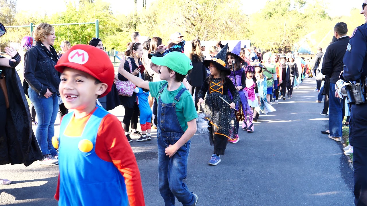 Halloween parade at Buena Vista Elementary School 2018