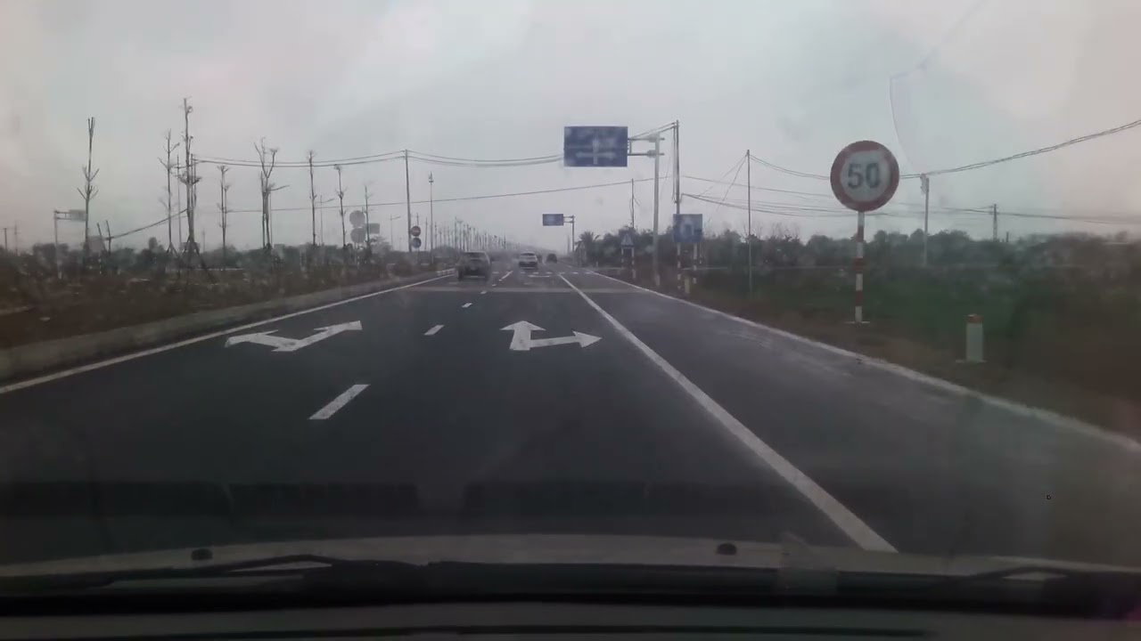 @ Cenco5 mới kéo đến đường 428 qua chợ Mới Phương Tú.