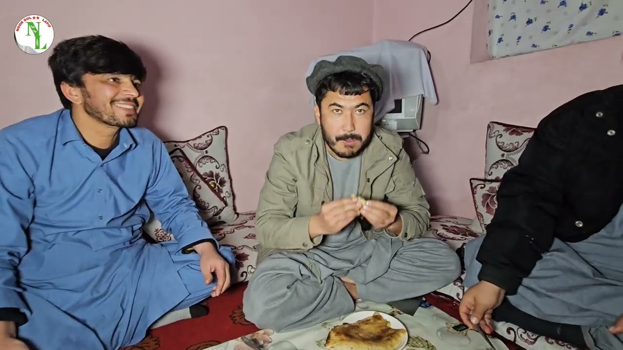 لالا شیرین اغا بچه های تیم را به یک هوسانه عالی و مزه دار مهمان کرد 😍