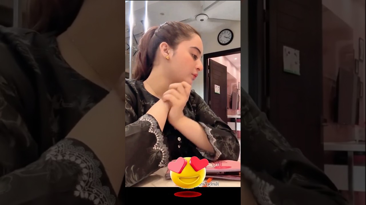 aiman Khan with cute Amal #aimankhan #minalkhan #trend #viral #shorts #reels #rajabfamily #ramadan