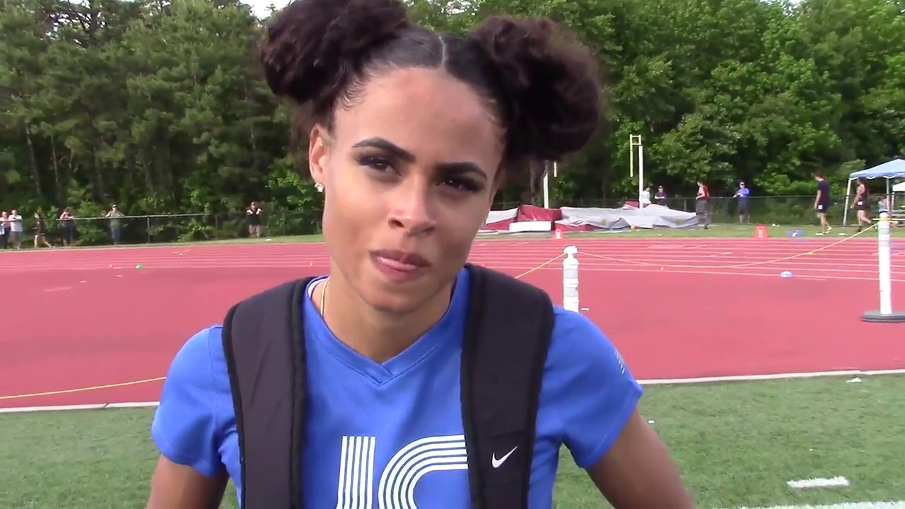 Sydney McLaughlin Breaks World Junior Record