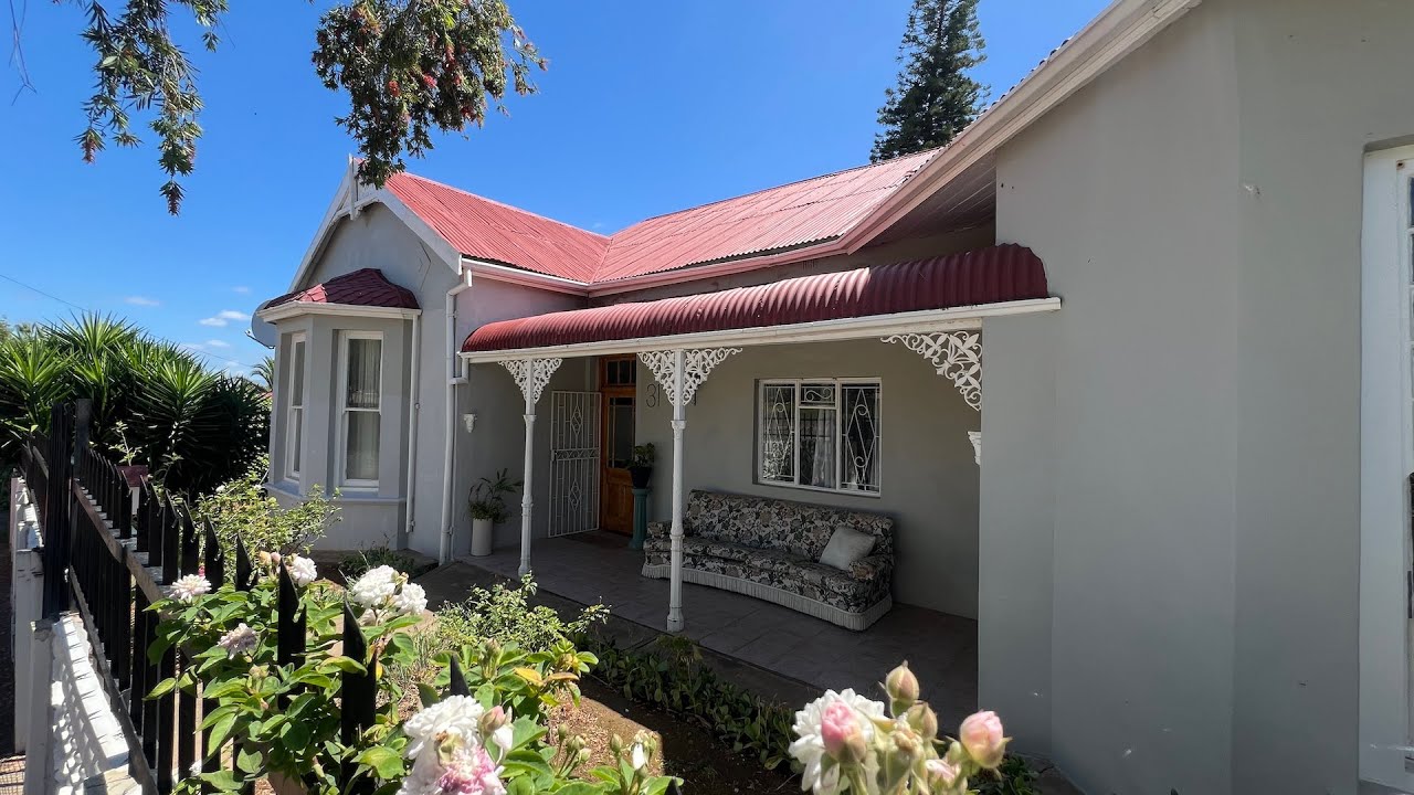 Victorian Style Home For Sale in Oudtshoorn North - HD