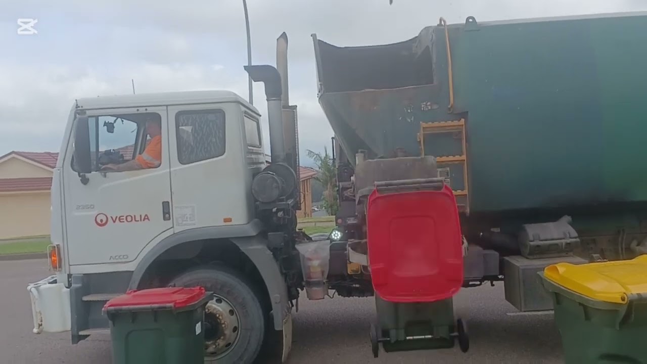 Port stephens garbage 858