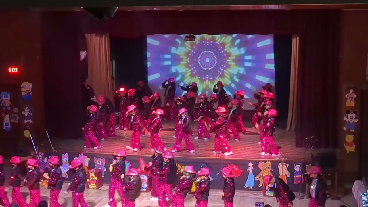 Retro Ritz Dance by Kids | Montfort School 