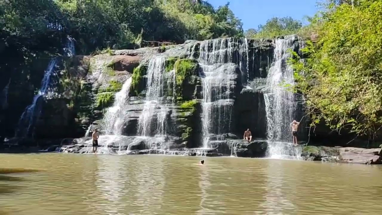 Cascata do Comanda&iacute; 