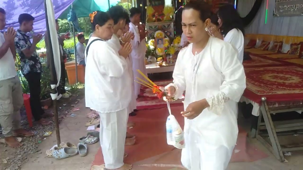 បុណ្យសព នាងជ្រិប នៅបុរីត្នោតជួរ