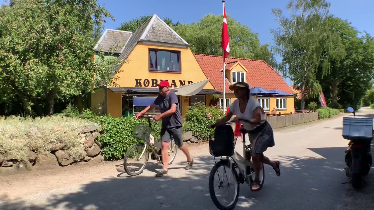 Wandering: Lyø and Avernakø