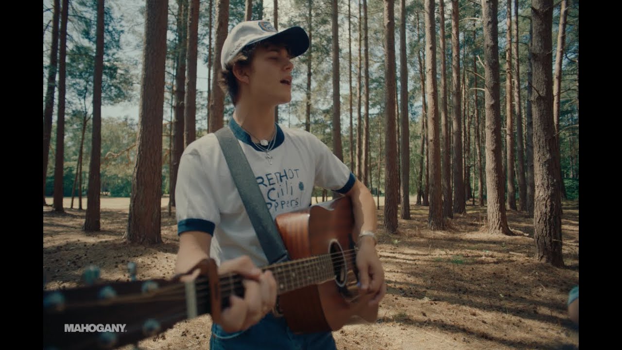 Waylon Wyatt - Everything Under The Sun @MahoganySessions