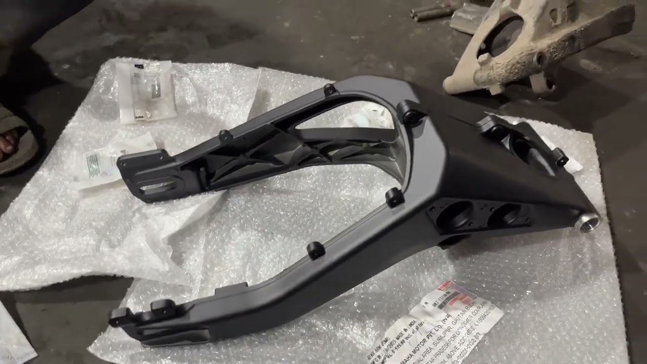 Mt accident case and swing arm change|| #yamaha #automobile #vlog #motovlog #yamahar15 