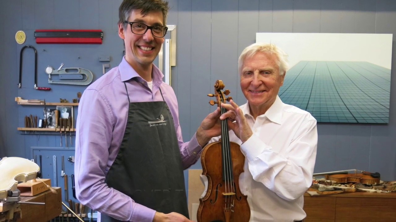 Making a special violin - Amazing timelapse
