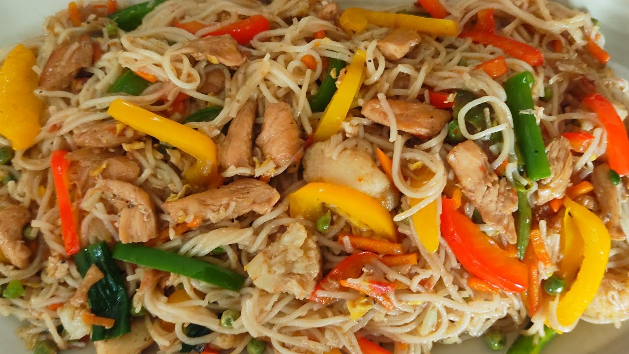 Chicken Vegetable Noodles/ শীতের সবজি ও মুরগির মাংস দিয়ে নুডুলস