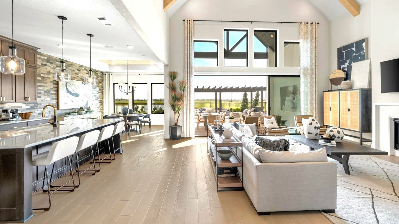 Step Inside This Stunning $1.5M Luxury Home – The Design Will Leave You Speechless!