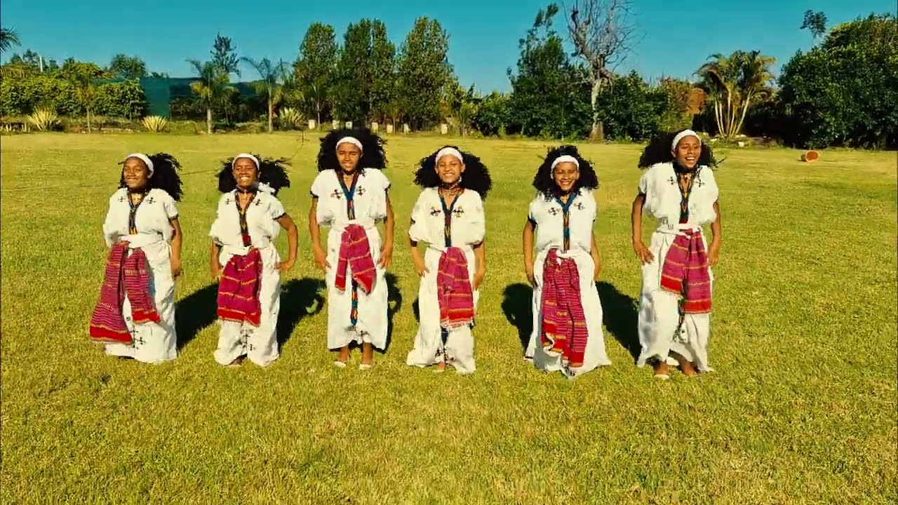 ቆንጆ ባህላዊ እስክስታ