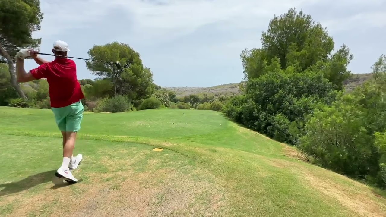 Las Ramblas Golf Hole 9 | Driveable Par 4 Over the Lake ⛳ Costa Blanca