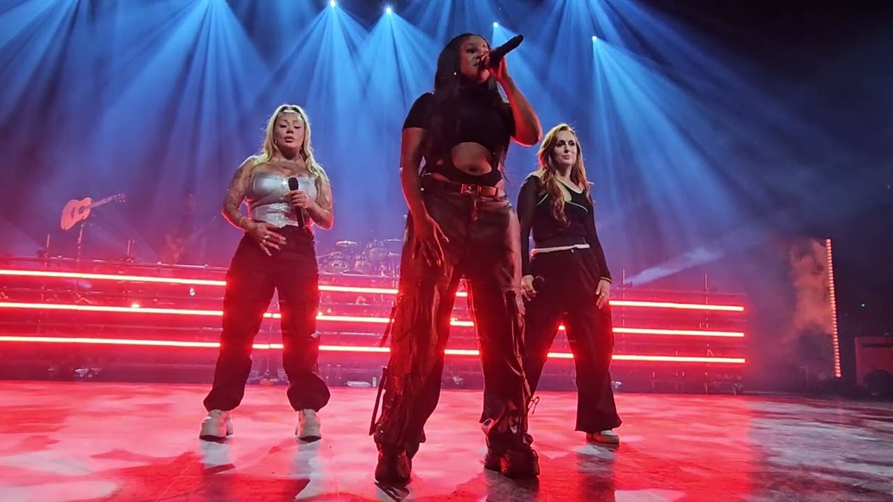 Sugababes - Run For Cover (Brussels 18.09.23)