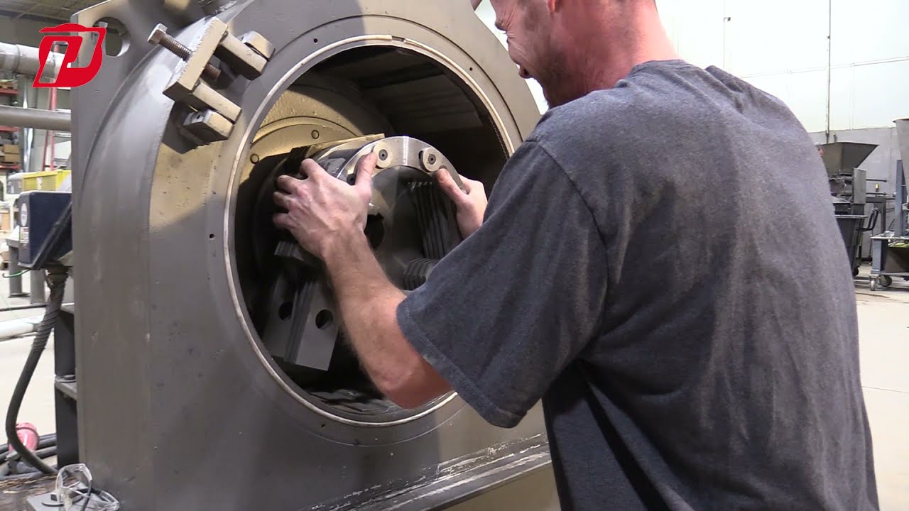 Installing the Rotor on a Prater MM5 Megamill (Hammermill)