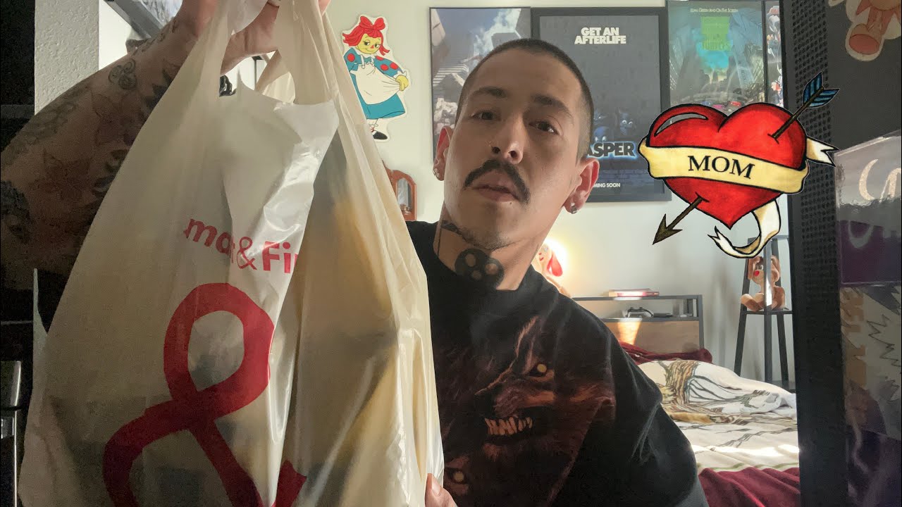 ASMR ~ Bag of goods from mom🖤