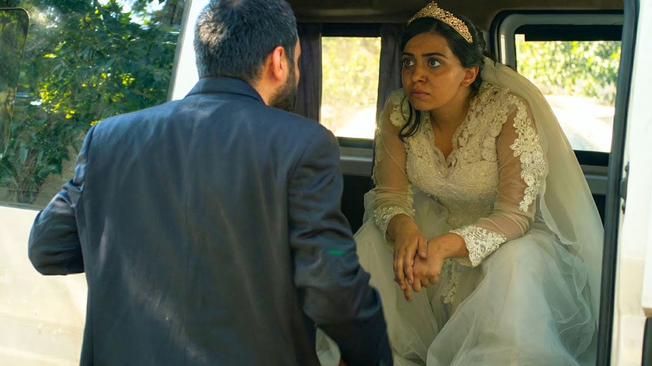 Before the wedding, the groom learns a terrifying secret about his bride, leading to a kidnapping