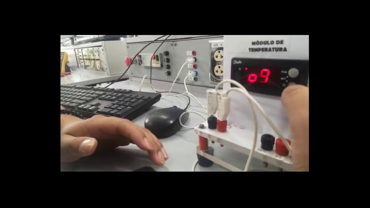 LAB 10 CONTROLADOR DE TEMPERATURA DANFOSS EKC 101