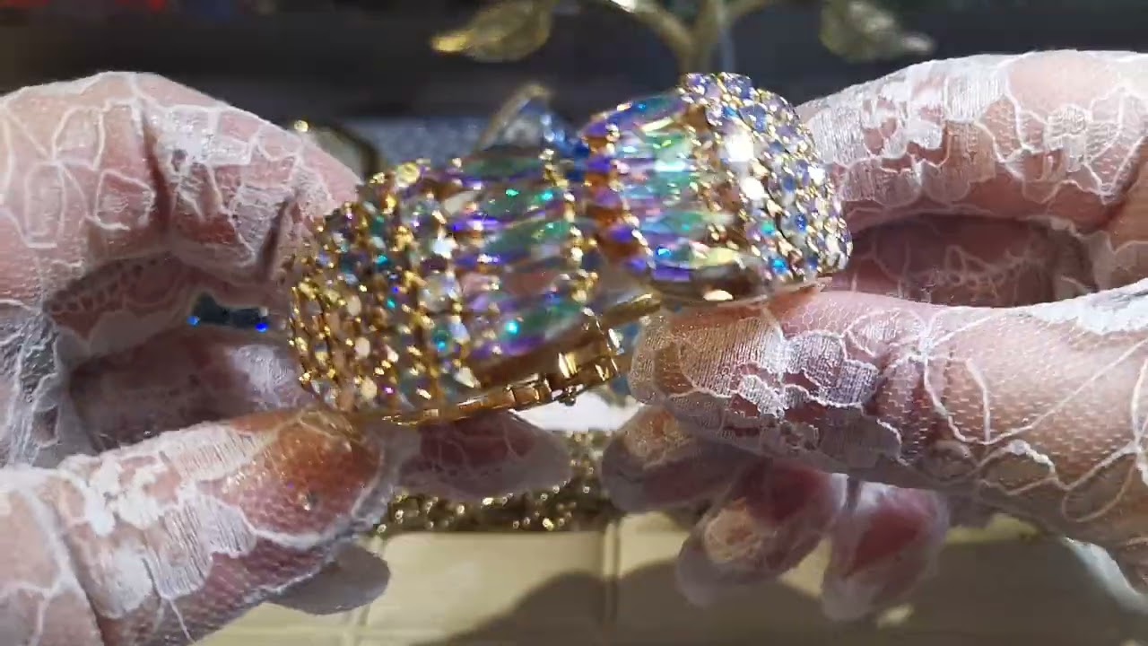 УДАЧА. ВАУ КАКИЕ Находки Браслеты Жулиана Juliana Шикарные Бусы. Брошь Givre glass  #vintagejewelry