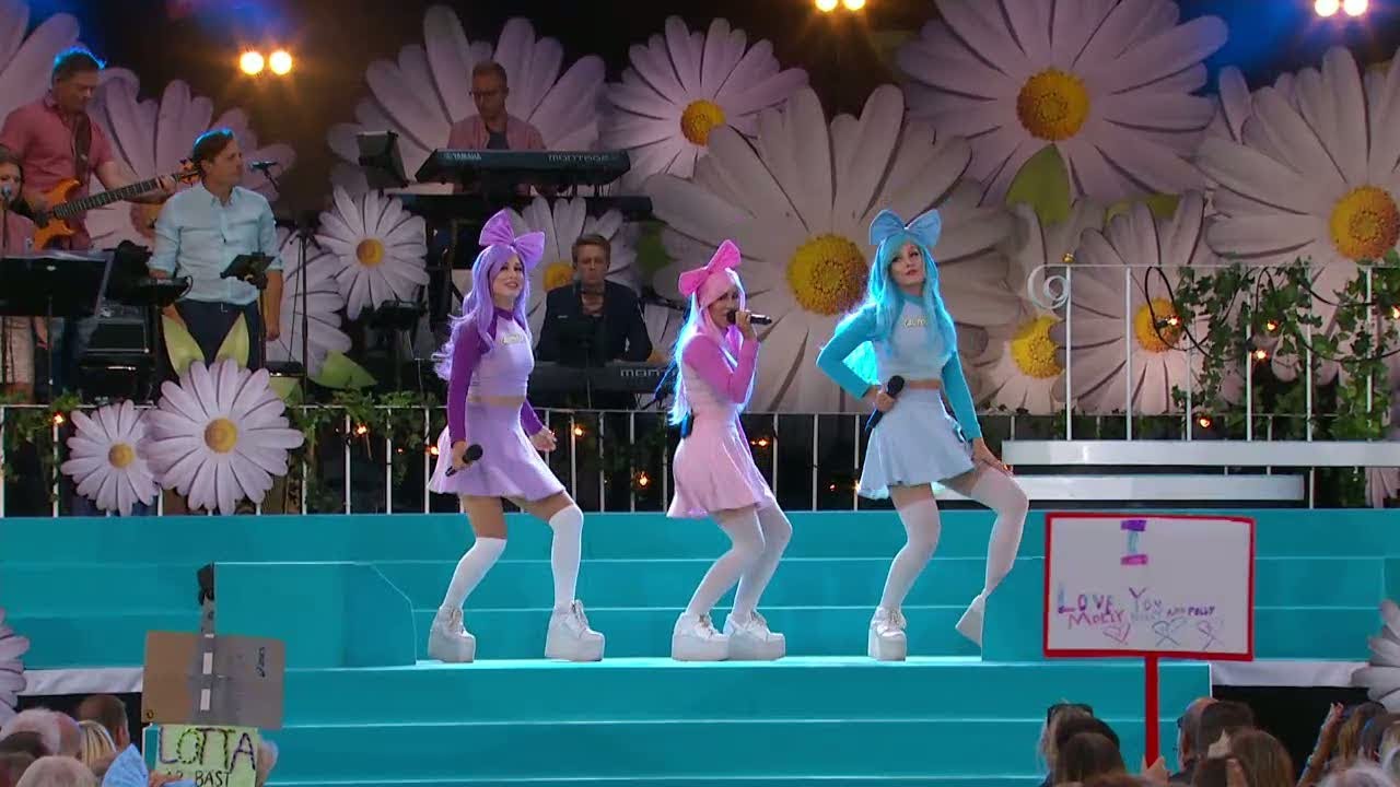 Dolly style - Moonlight - Lotta på Liseberg (TV4)