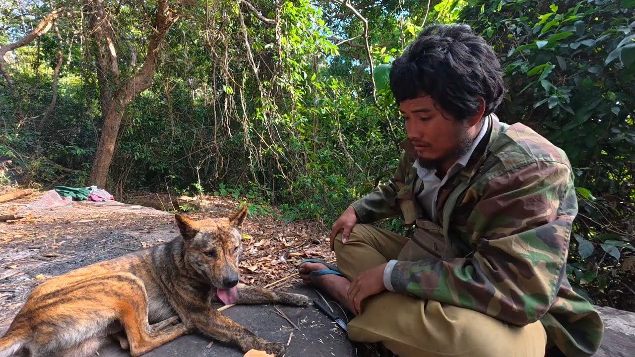 ຂຶ້ນພູເຂົ້າກັບທີມງານຊົນເຜົ່າບຣູ//ขึ้นภูเขากับทีมงานชนเผ่าบลู Dong Una