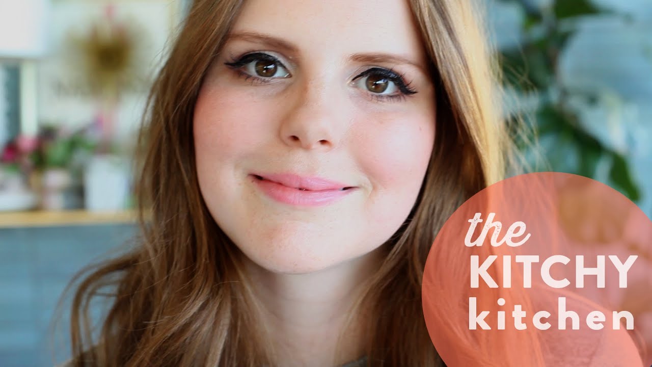 My Every Day Make Up Routine // Up Close with Claire