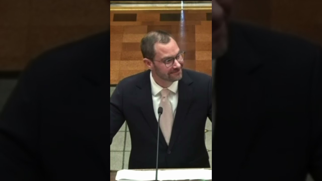 Прокурор штата Орегон был поджарен судьёй на слушаниях по Закону 114! #micdrop ​​#measure114