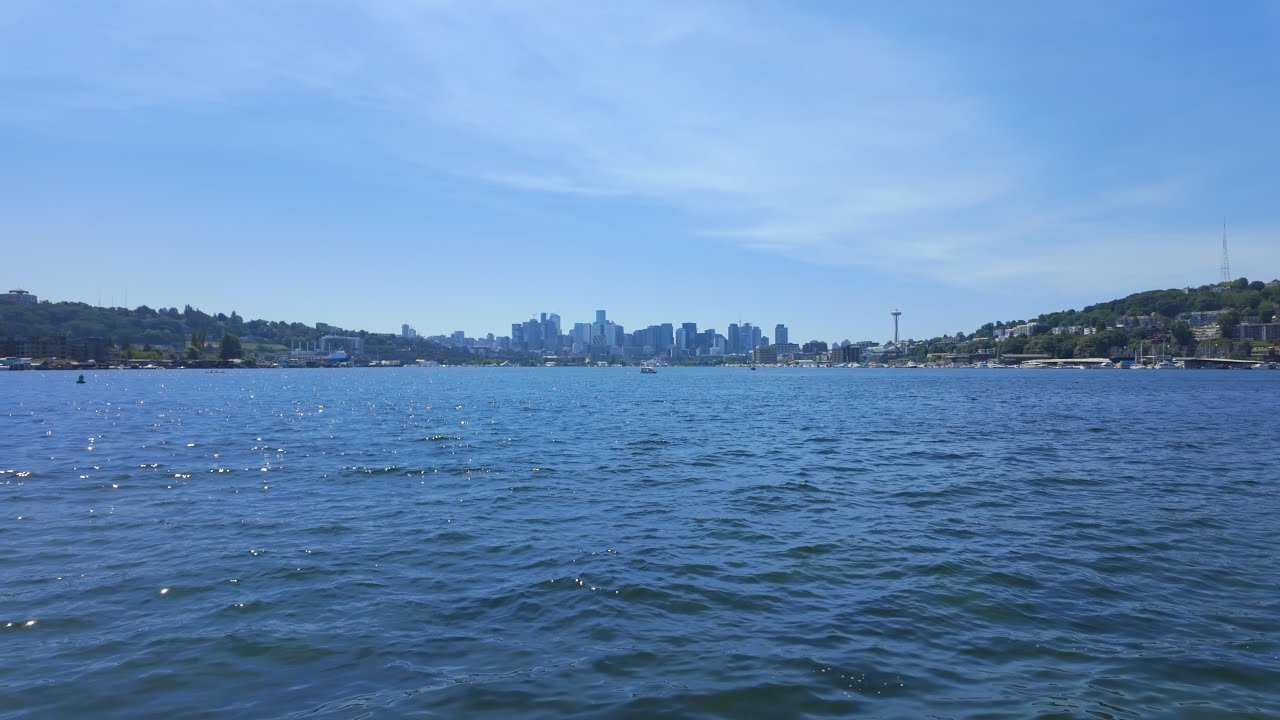 Walking Seattle - Lake to Lake: Gas Works Park to Green Lake Park, 2025