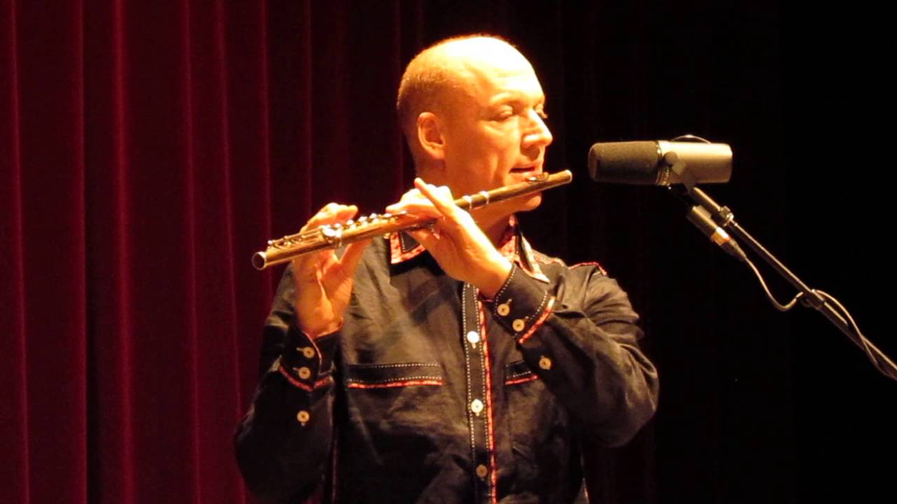 VIDEO 3628 Wouter Kellerman on flute, Todd Boston on guitar, performing at the WFS Convention, July