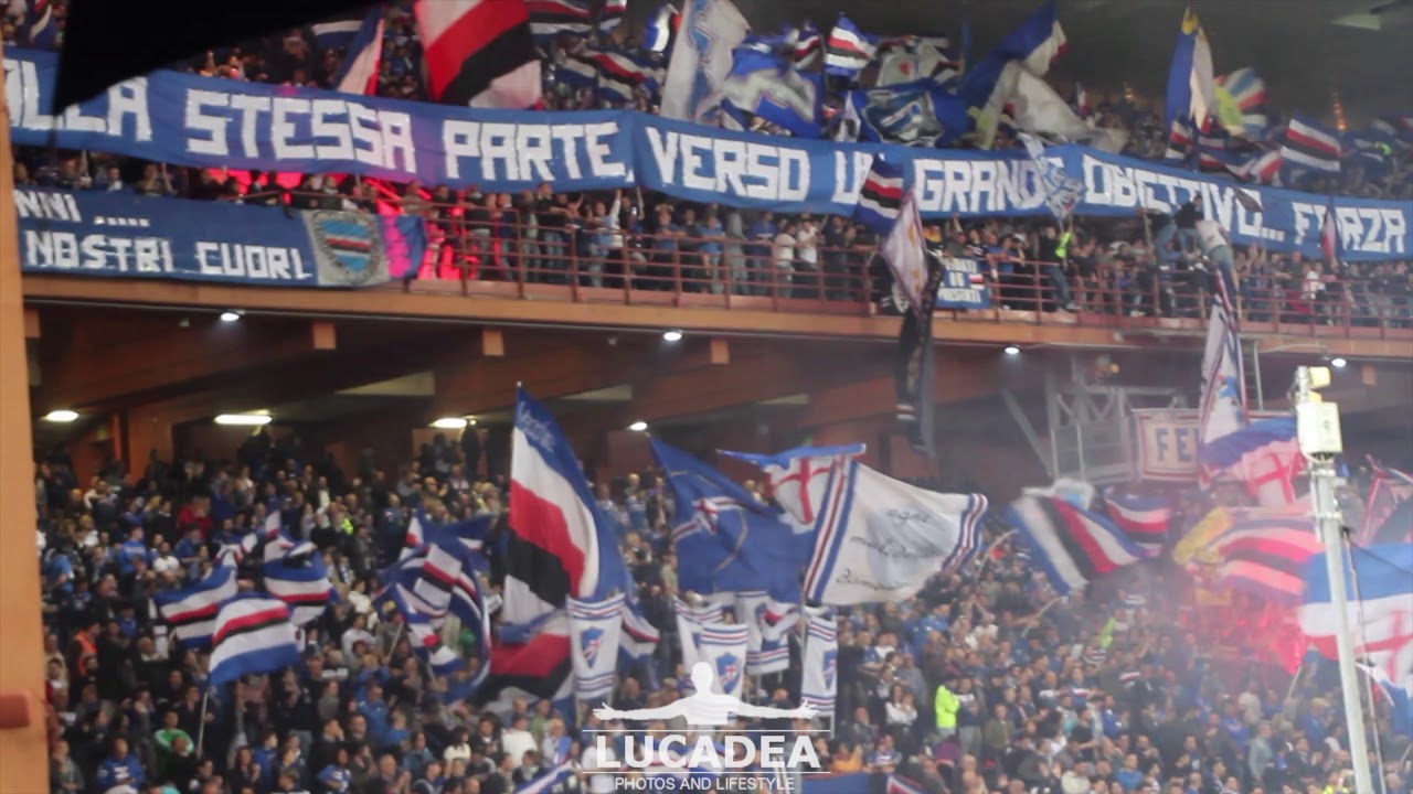 Tifo Blucerchiato ad inizio partita in Sampdoria-bologna 2017/2018