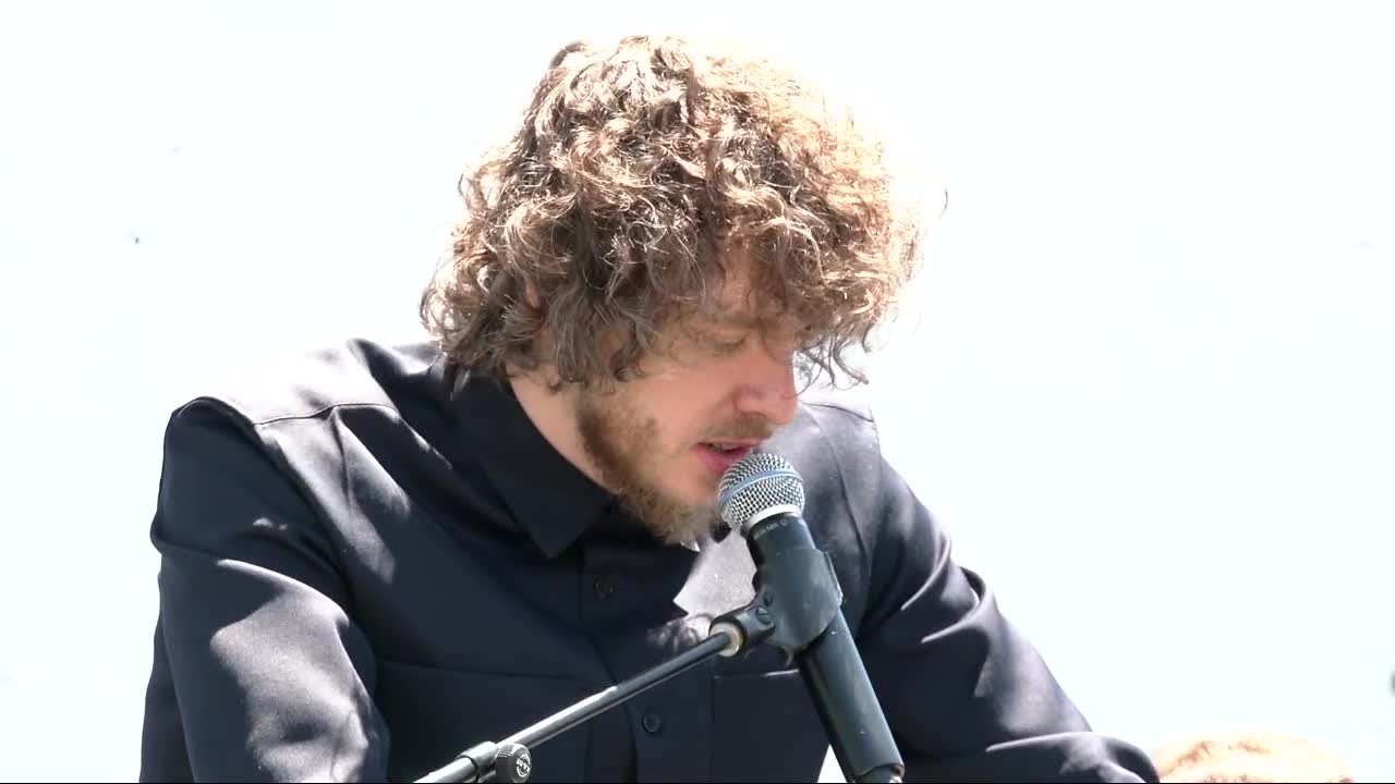RAW | Rapper Jack Harlow speaks after his 'Hometown Hero' banner unveiled