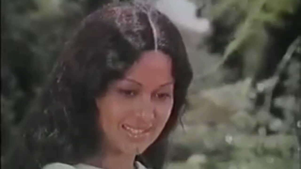Kumarayek Awa ( කුමාරයෙක් ආවා) song from Sthweni Dawasa movie