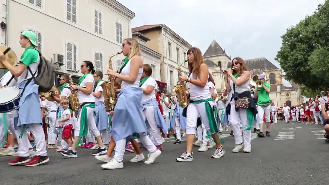 Défilé du 14 Août (Partie 3/4) - Dax, La Féria ! (2022) Dax (40)