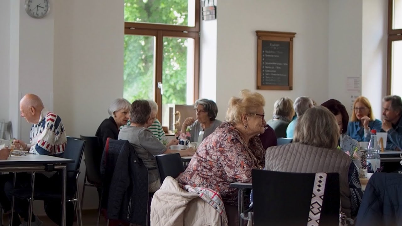 Das Dorfcaf&eacute; I Doku Reportage