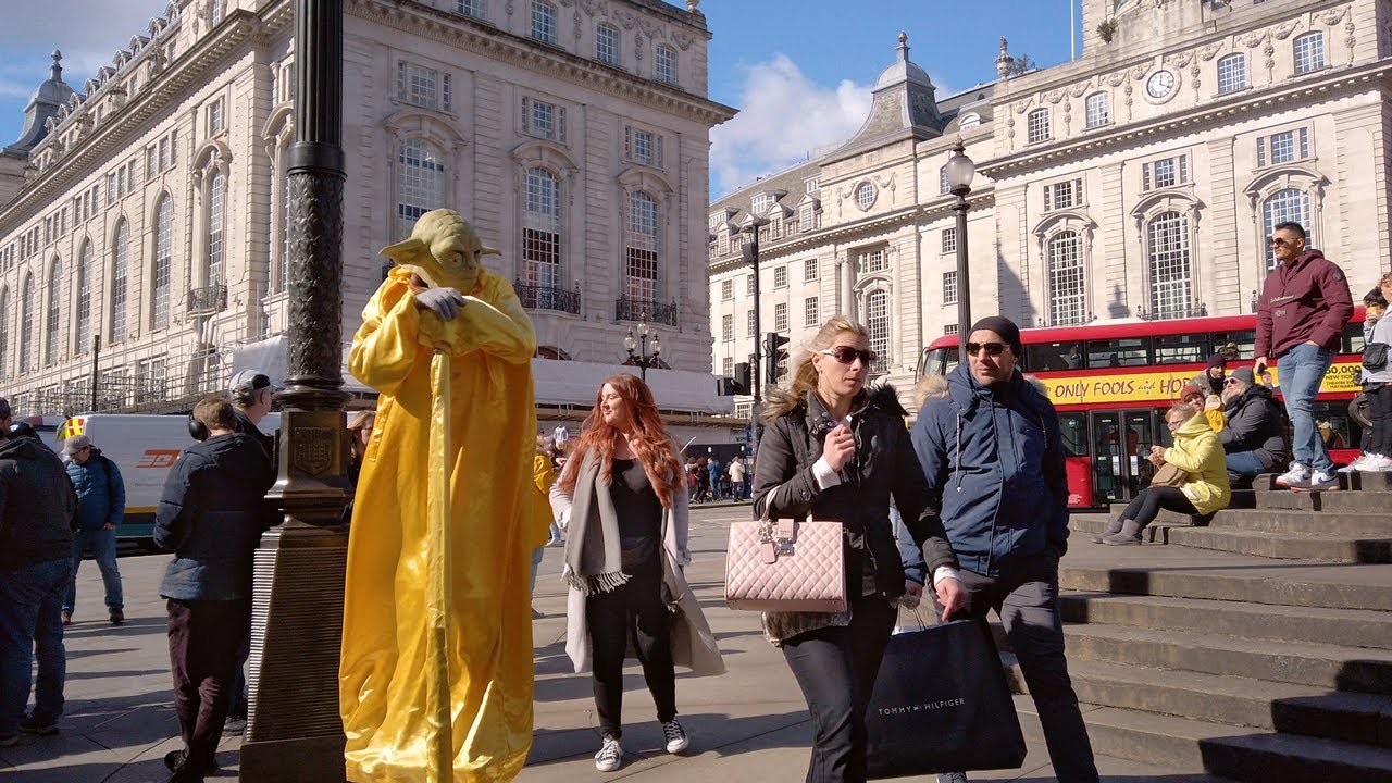Walking London (Pre-Lockdown) - Leicester Square to Oxford Circus